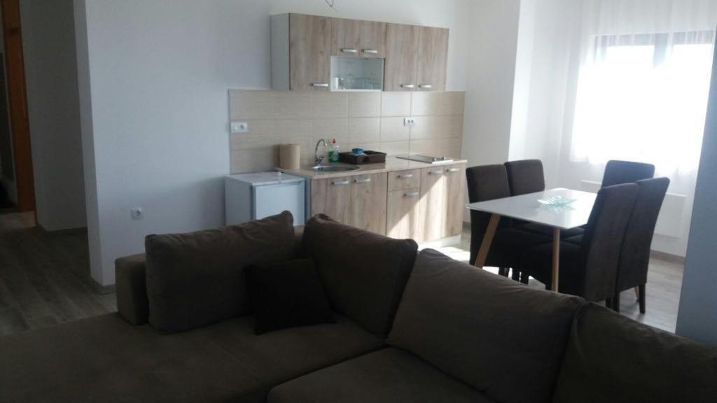 Goma Kop Apartmani โคเปานิก ภายนอก รูปภาพ