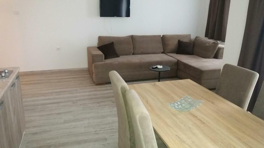 Goma Kop Apartmani โคเปานิก ภายนอก รูปภาพ
