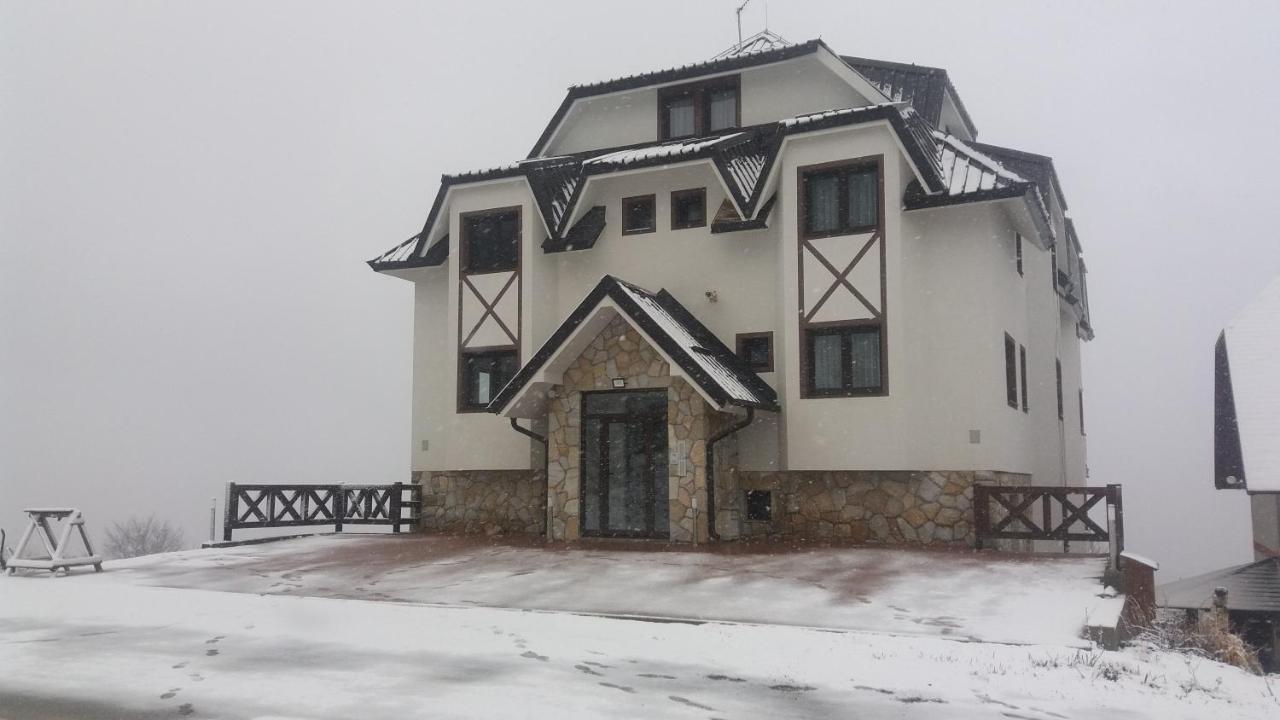 Goma Kop Apartmani โคเปานิก ภายนอก รูปภาพ